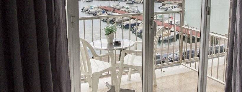 オーシャンビュースタンダードルーム, Ampolla Sol