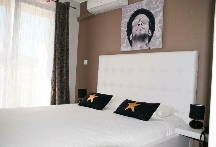 Номер Стандарт с Балконом, Bleu Azur