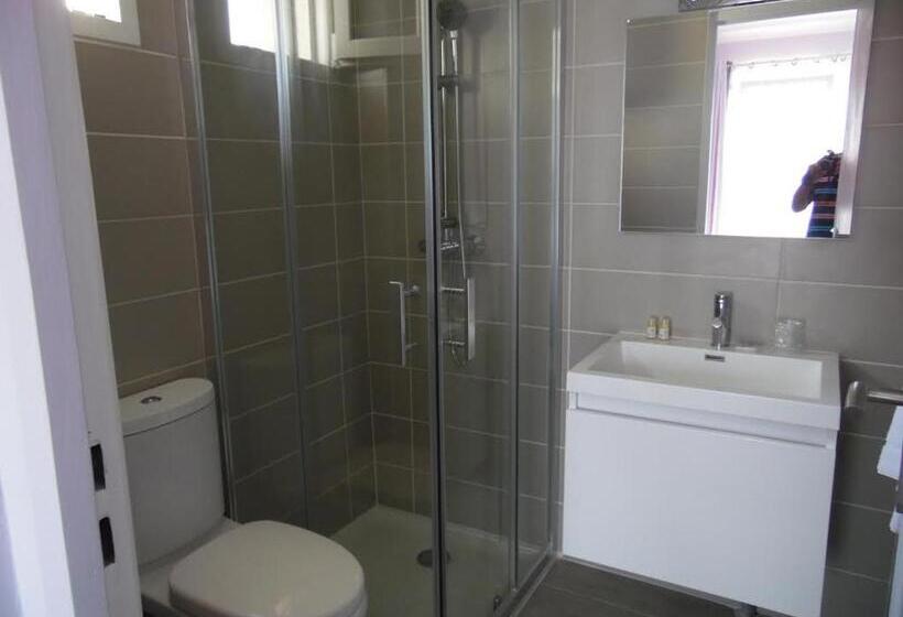 Четырехместный Номер Стандарт, Bleu Azur