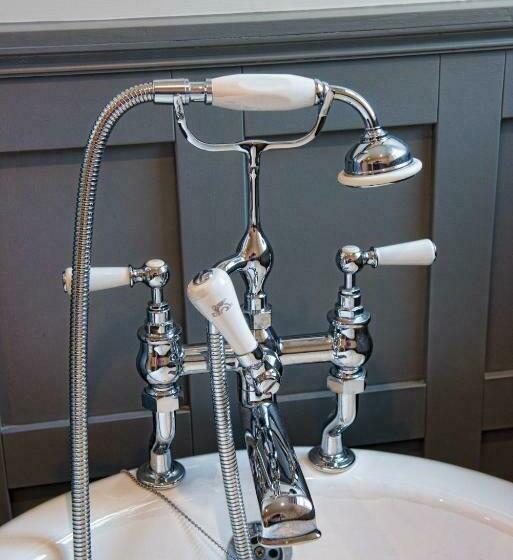 디럭스 룸, Douneside House