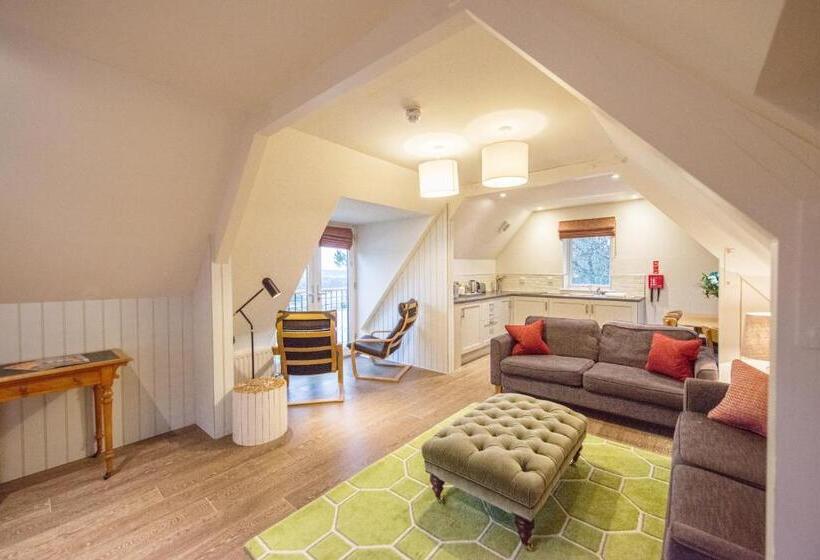 침실 2개 아파트, Douneside House