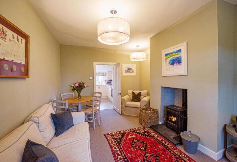 침실 2개 주택, Douneside House