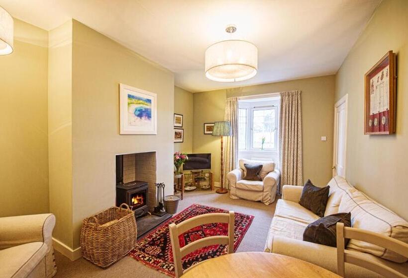 침실 2개 주택, Douneside House