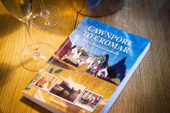 침실 1개 아파트, Douneside House