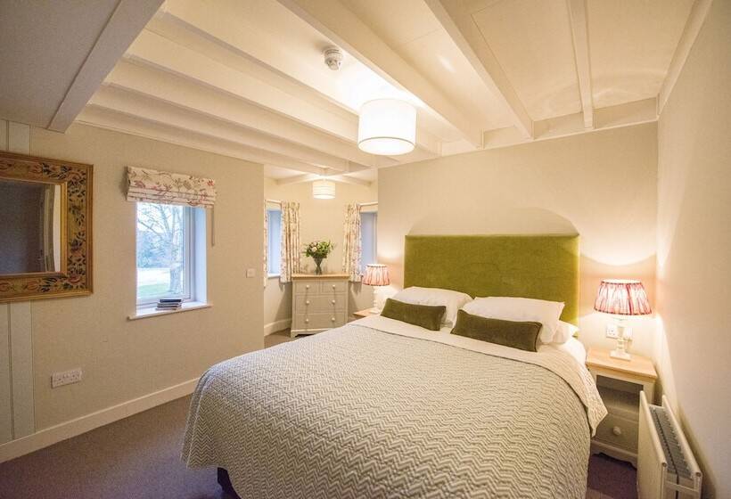 침실 2개 아파트, Douneside House