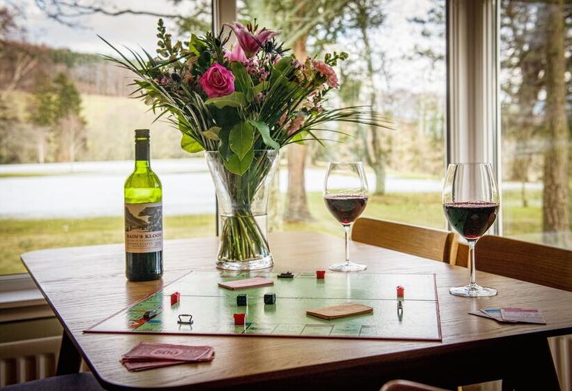 침실 3개 주택, Douneside House