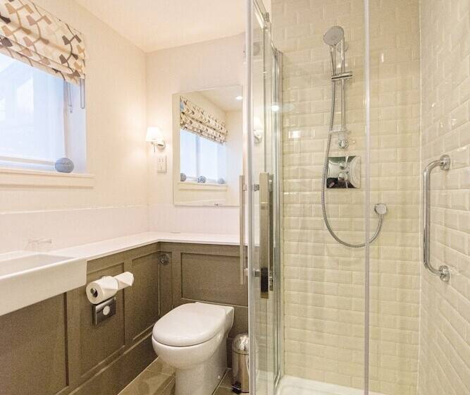 침실 1개 아파트, Douneside House