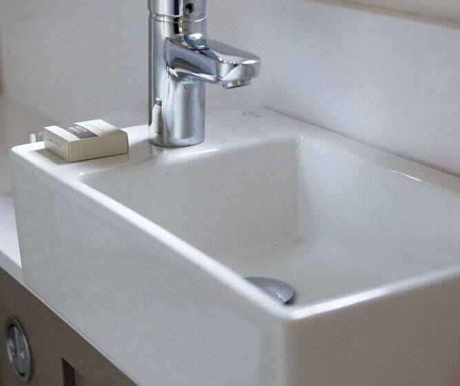 침실 3개 주택, Douneside House