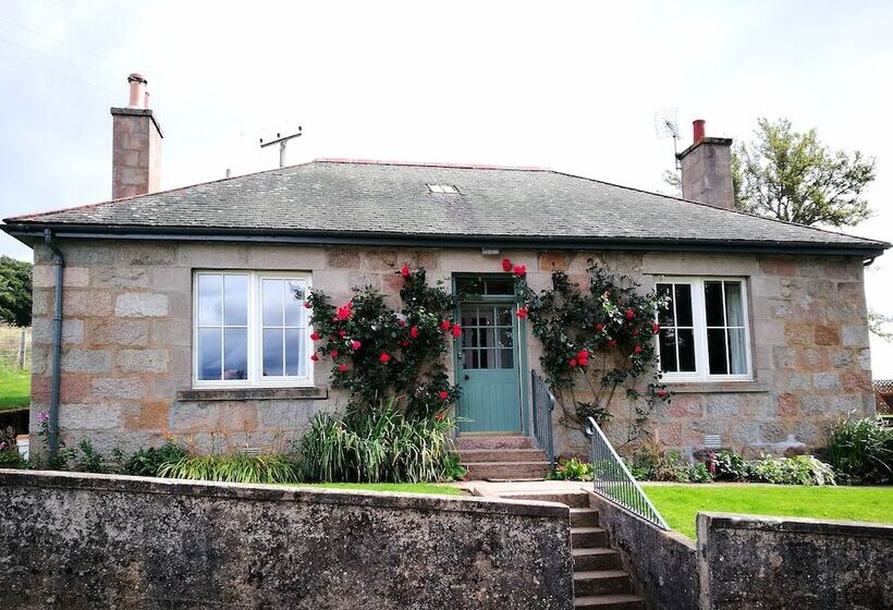 침실 3개 주택, Douneside House