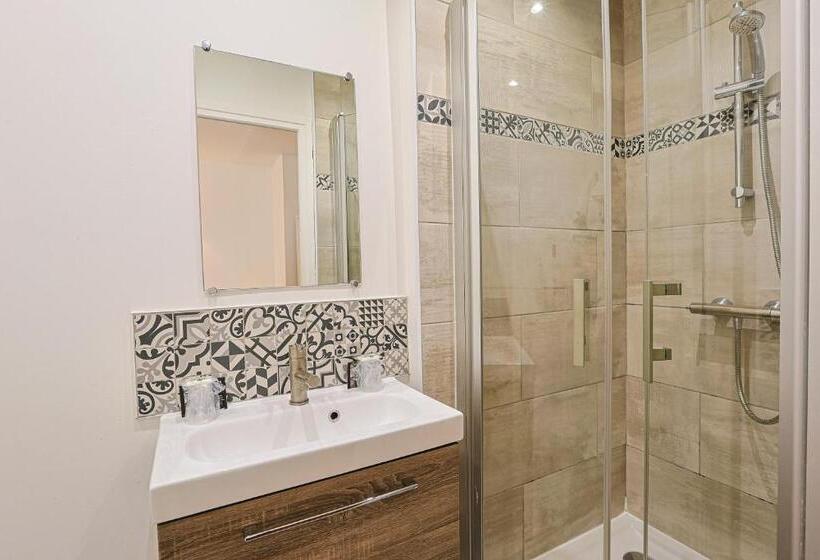 Номер Стандарт, Hôtel François D O