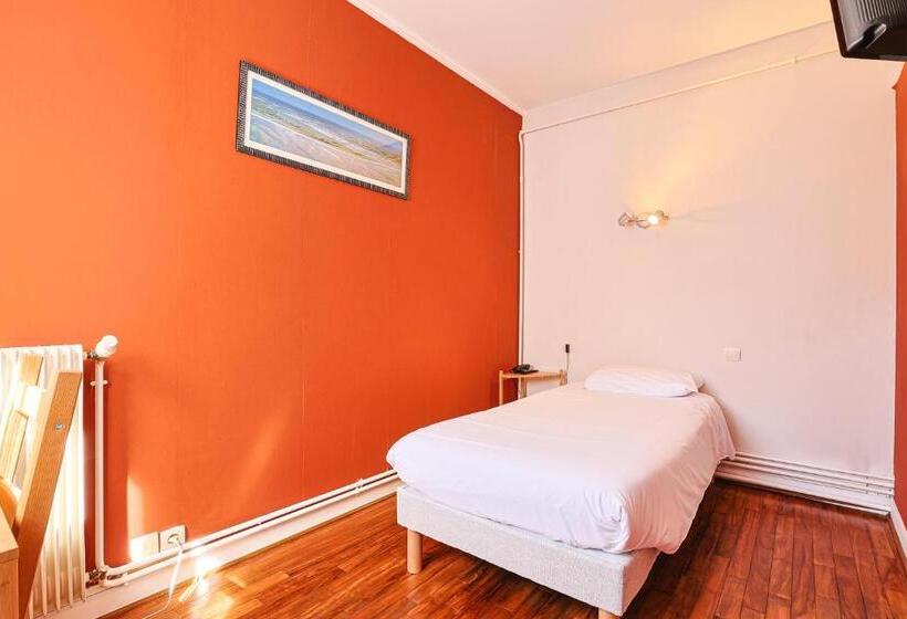 Номер Стандарт Трехместный, Hôtel François D O