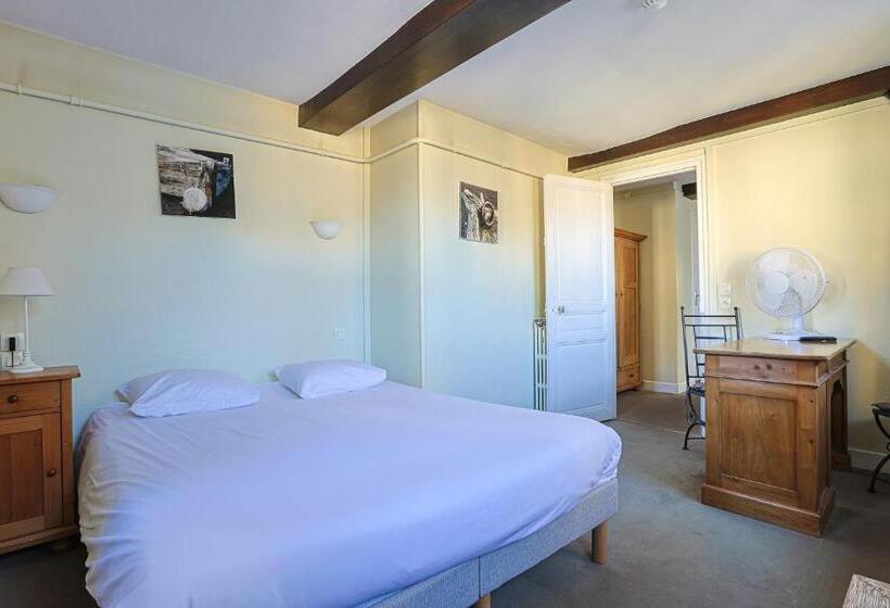 Номер Стандарт Трехместный, Hôtel François D O