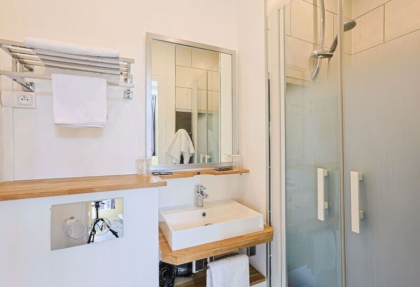 컴포트 룸, Hôtel François D O