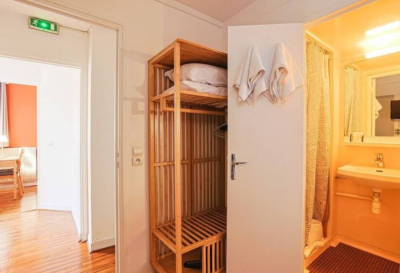 Номер Стандарт Трехместный, Hôtel François D O