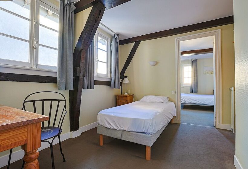 Номер Стандарт Трехместный, Hôtel François D O