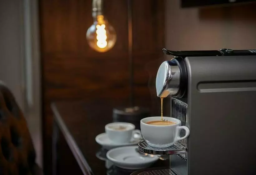 اتاق کلاب, Malmaison Dundee