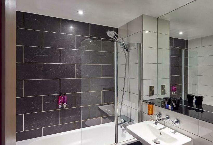 Номер Клуб, Malmaison Dundee