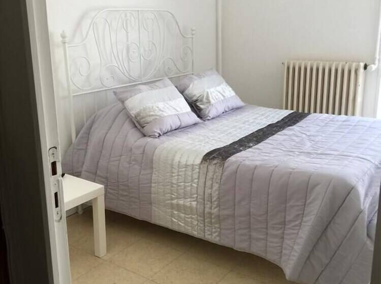 חדר סטנדרט, Notre Dame