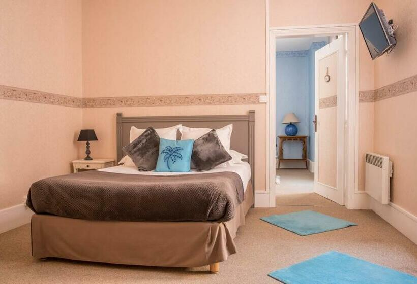 패밀리 스튜디오, Raymond Vii