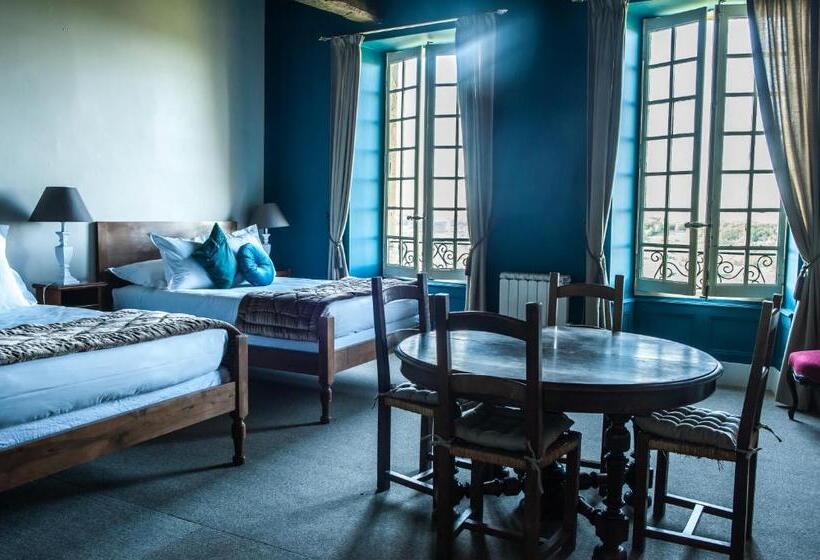 4인용 스탠다드 룸, Raymond Vii