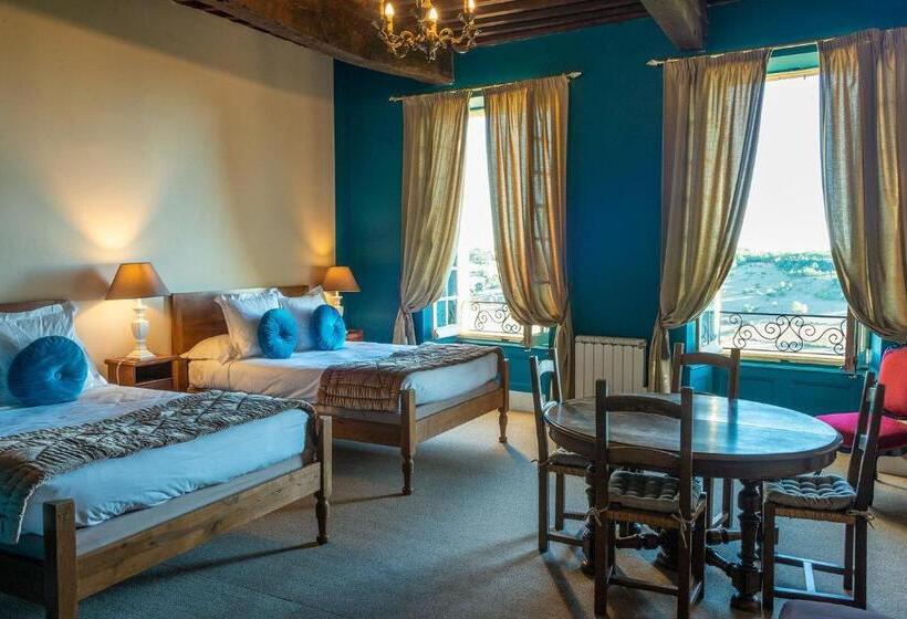 4인용 스탠다드 룸, Raymond Vii