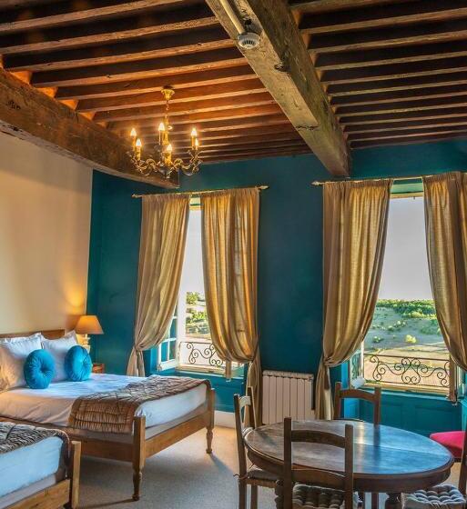 4인용 스탠다드 룸, Raymond Vii