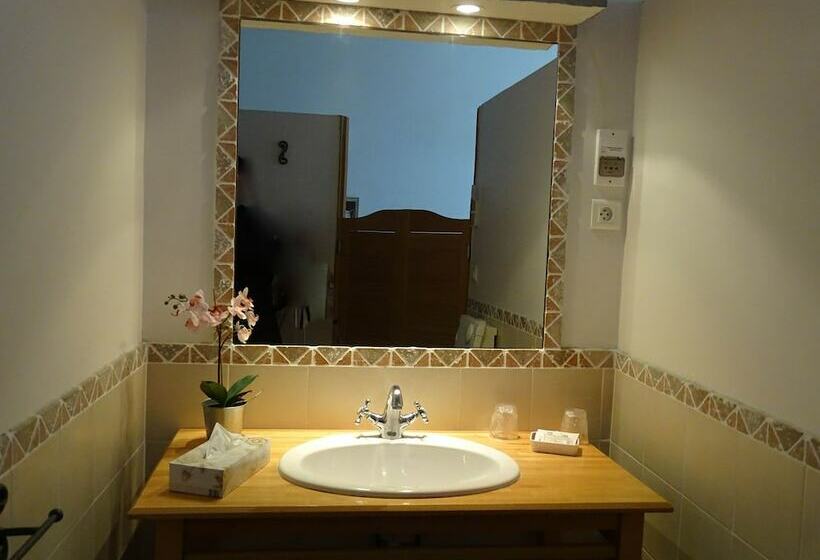 Номер Комфорт, Clos St Pierre De Fraisse