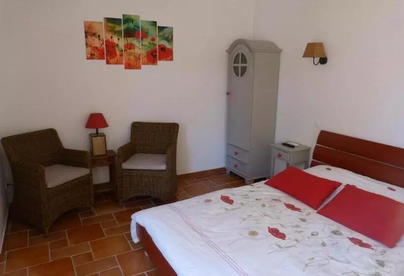 اتاق استاندارد با تراس, Gite Du Pagoulin  Chambres D Hotes