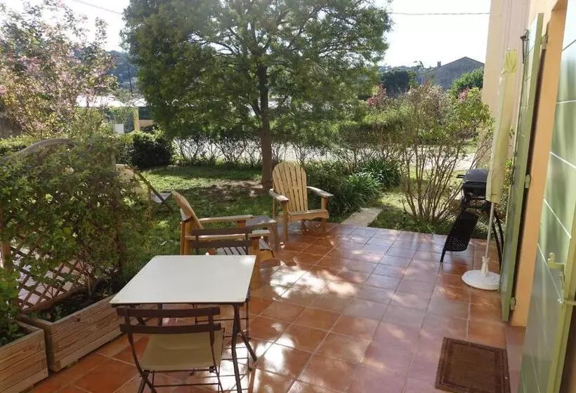 اتاق استاندارد با تراس, Gite Du Pagoulin  Chambres D Hotes