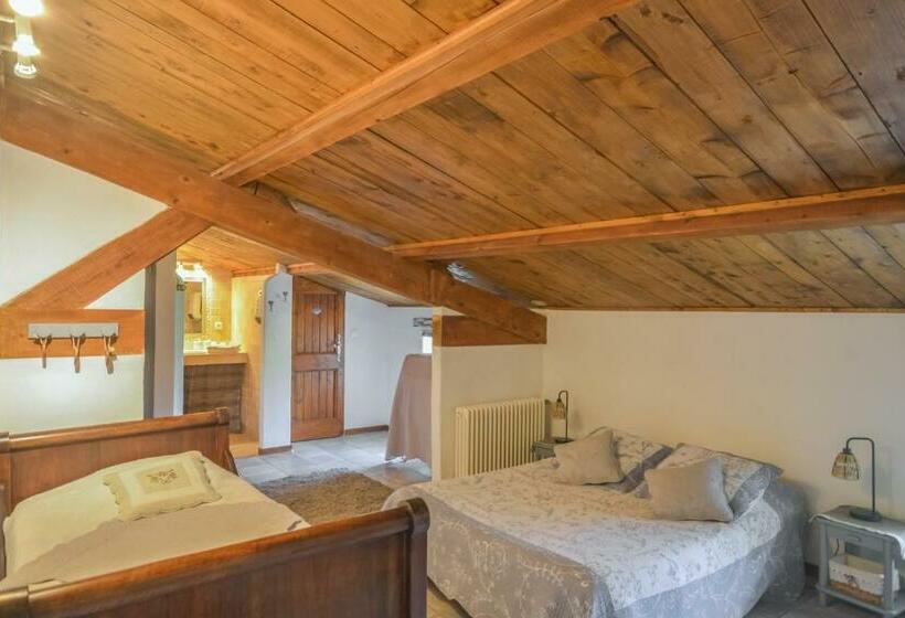 스탠다드 트리플 룸, Chambres D Hôtes Le Colombier