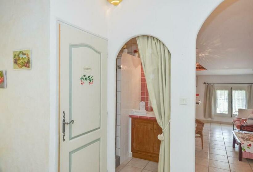 ファミリールーム, Chambres D Hôtes Le Colombier