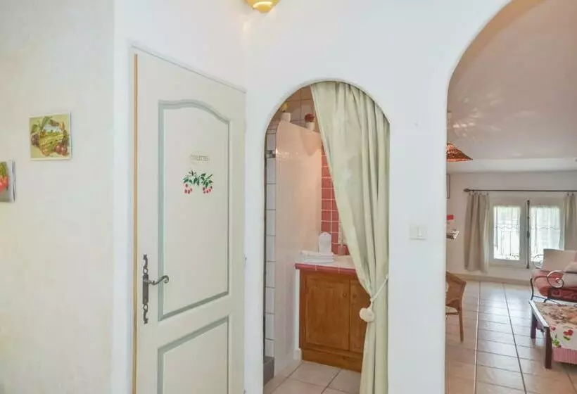 ファミリールーム, Chambres D Hôtes Le Colombier