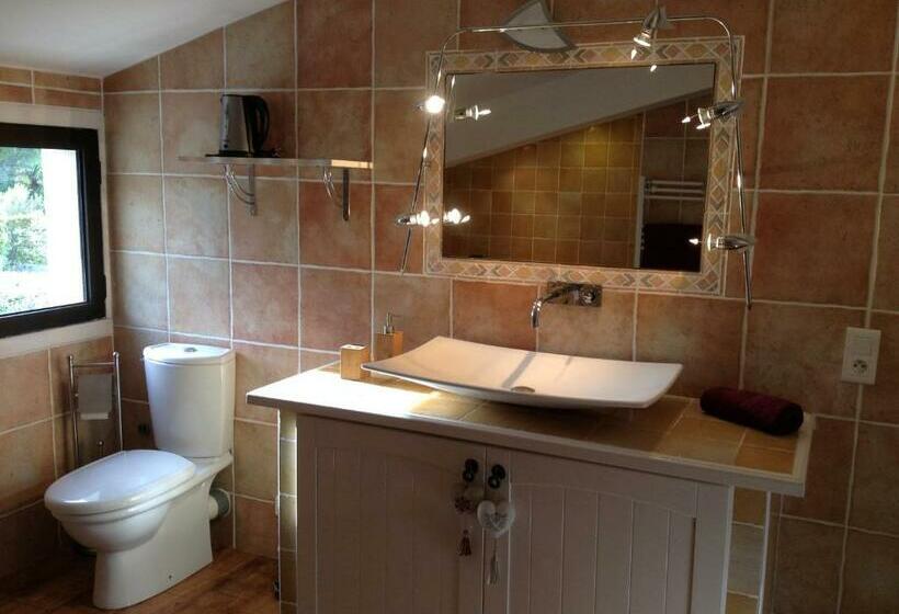 スタンダード４人部屋, Le Mazet Chambre D Hôtes