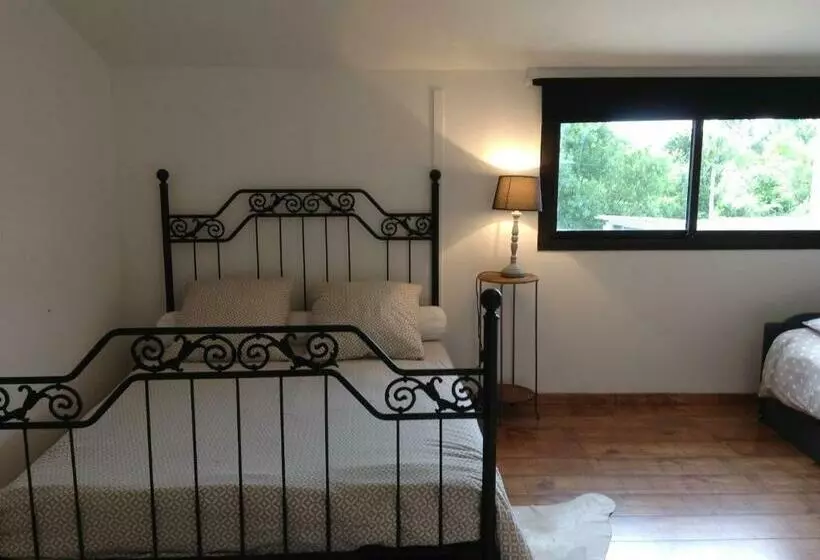 スタンダード４人部屋, Le Mazet Chambre D Hôtes