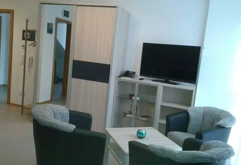 Classic Kolmen Hengen Huone, Dzt Schwarzwaldhotel Garni