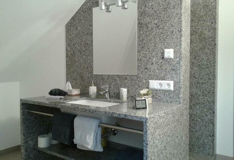 Quarto Triplo Clássico, Dzt Schwarzwaldhotel Garni