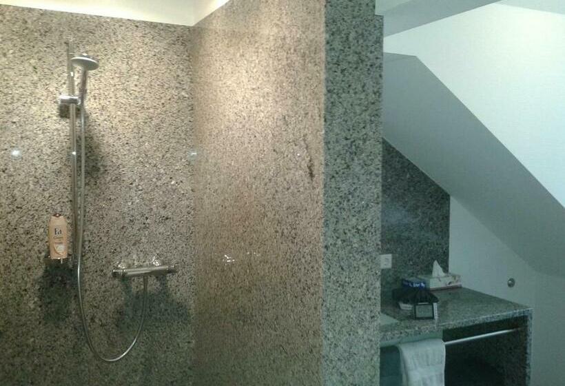 Quarto Triplo Clássico, Dzt Schwarzwaldhotel Garni