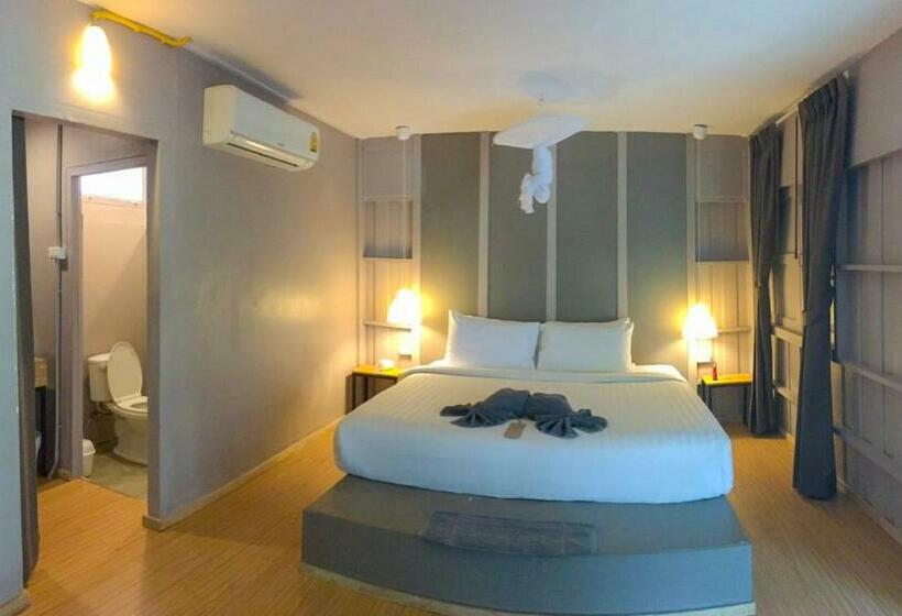 Kertre Néző Standard Bungalow, Hip Seaview Resort @ Phi Phi