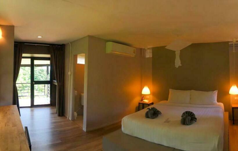 Standard Bungalow, Hip Seaview Resort @ Phi Phi