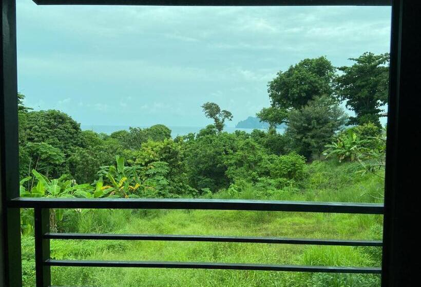 Standard Szoba, Hip Seaview Resort @ Phi Phi