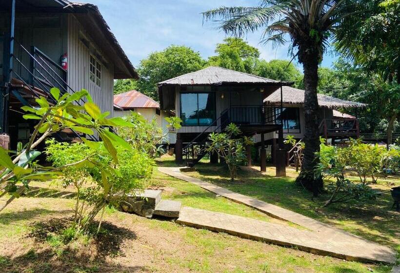 Tengerre Néző Standard Bungalow, Hip Seaview Resort @ Phi Phi