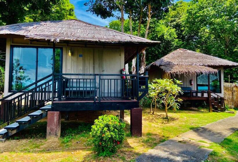 Tengerre Néző Standard Bungalow, Hip Seaview Resort @ Phi Phi