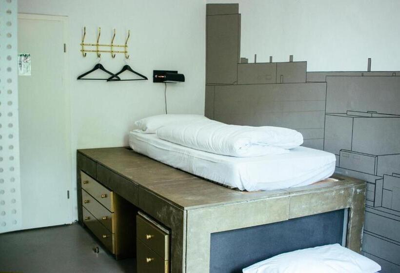 带共用浴室的标准房间, Hostel & Garten Eden