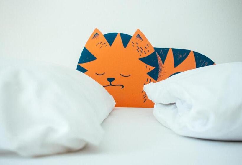 带共用浴室的标准房间, Hostel & Garten Eden