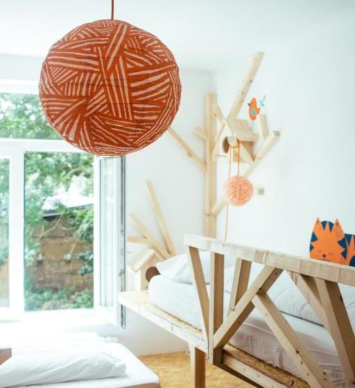 带共用浴室的标准房间, Hostel & Garten Eden