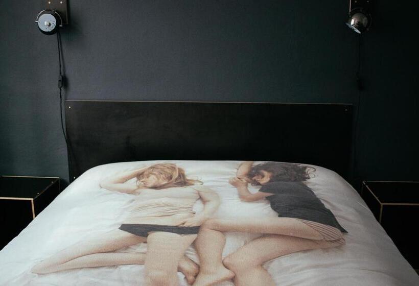 带共用浴室的标准房间, Hostel & Garten Eden