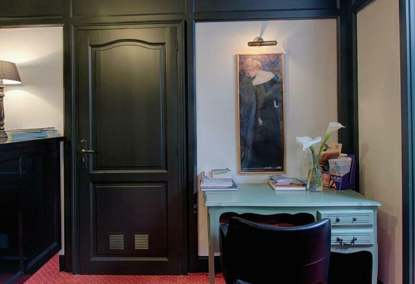 ペントハウスルーム, De Charme Les Mimosas