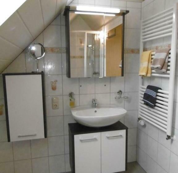 家庭间, Drostenhof Garni