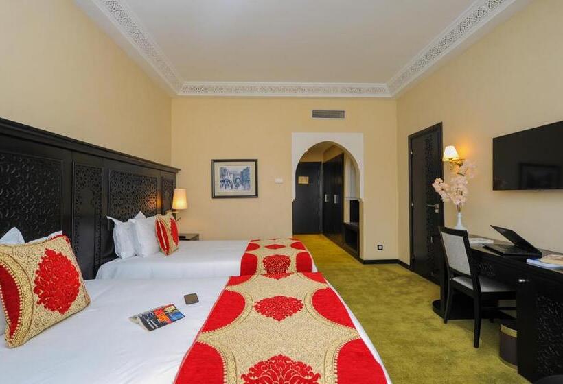 Трехместный Номер Стандарт Вид на Бассейн, DWO Marrakech Ennakhil