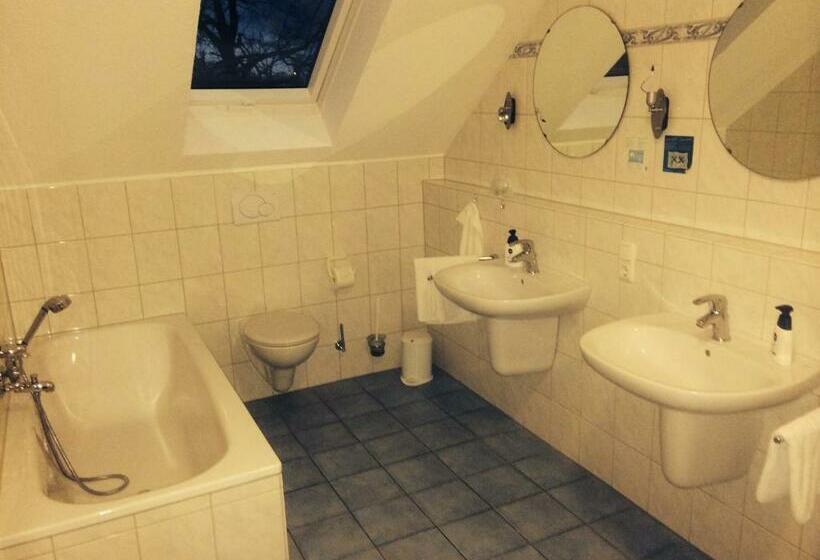 スイート, Friesenhof